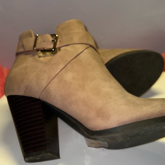 Soft Pink Ankle block Heel Booties - Picture 9 of 10